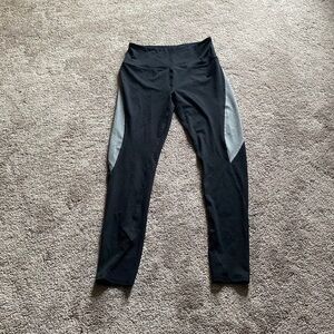 SO Yoga High Rise Leggings SIZE M